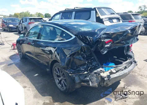 2018 Tesla Model 3 Long Range/Mid Range from USA, damaged, VIN 5YJ3E1EA6JF152440